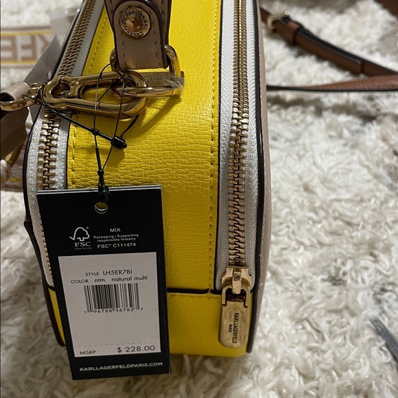 Simone Camera Crossbody - Picture 5 of 7